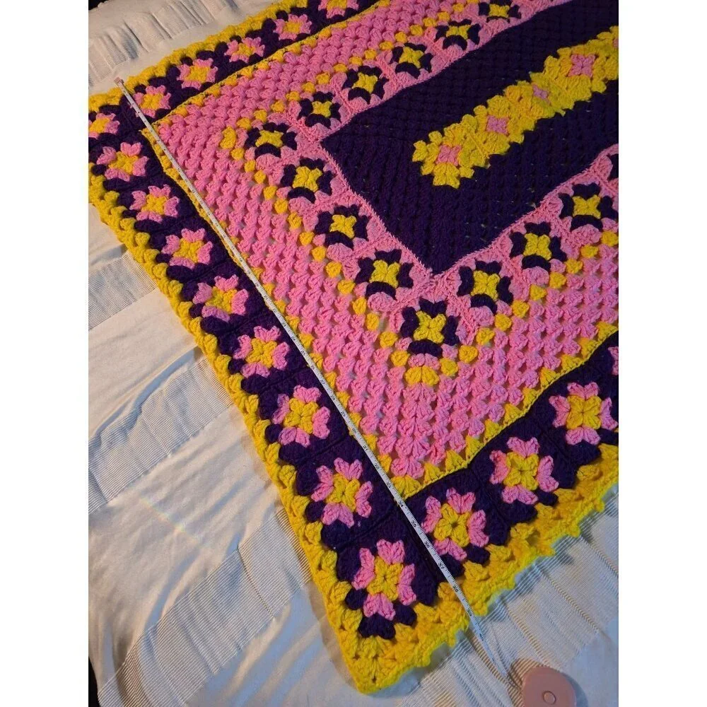 Vintage Handmade Groovy Psychedelic Flower Crochet Throw Blanket